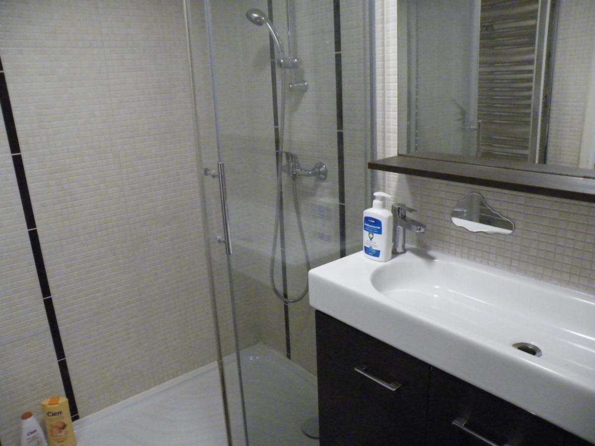Appartement F3 -Plaisir Moins Cher - Jusqu'A 8Personnes Ле-Ме-сюр-Сен Экстерьер фото